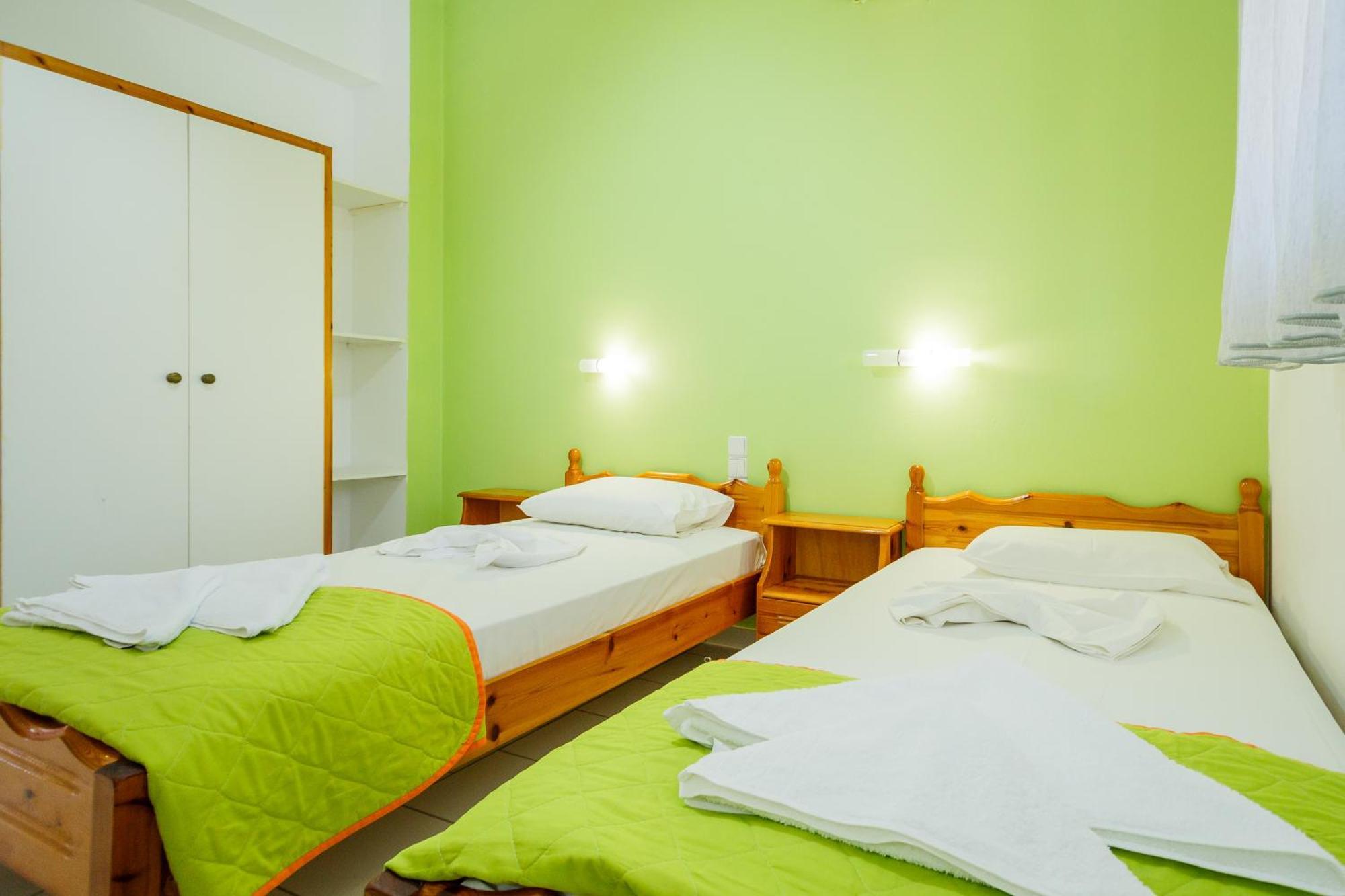 Kyprianos Aparthotel Keri Eksteriør bilde